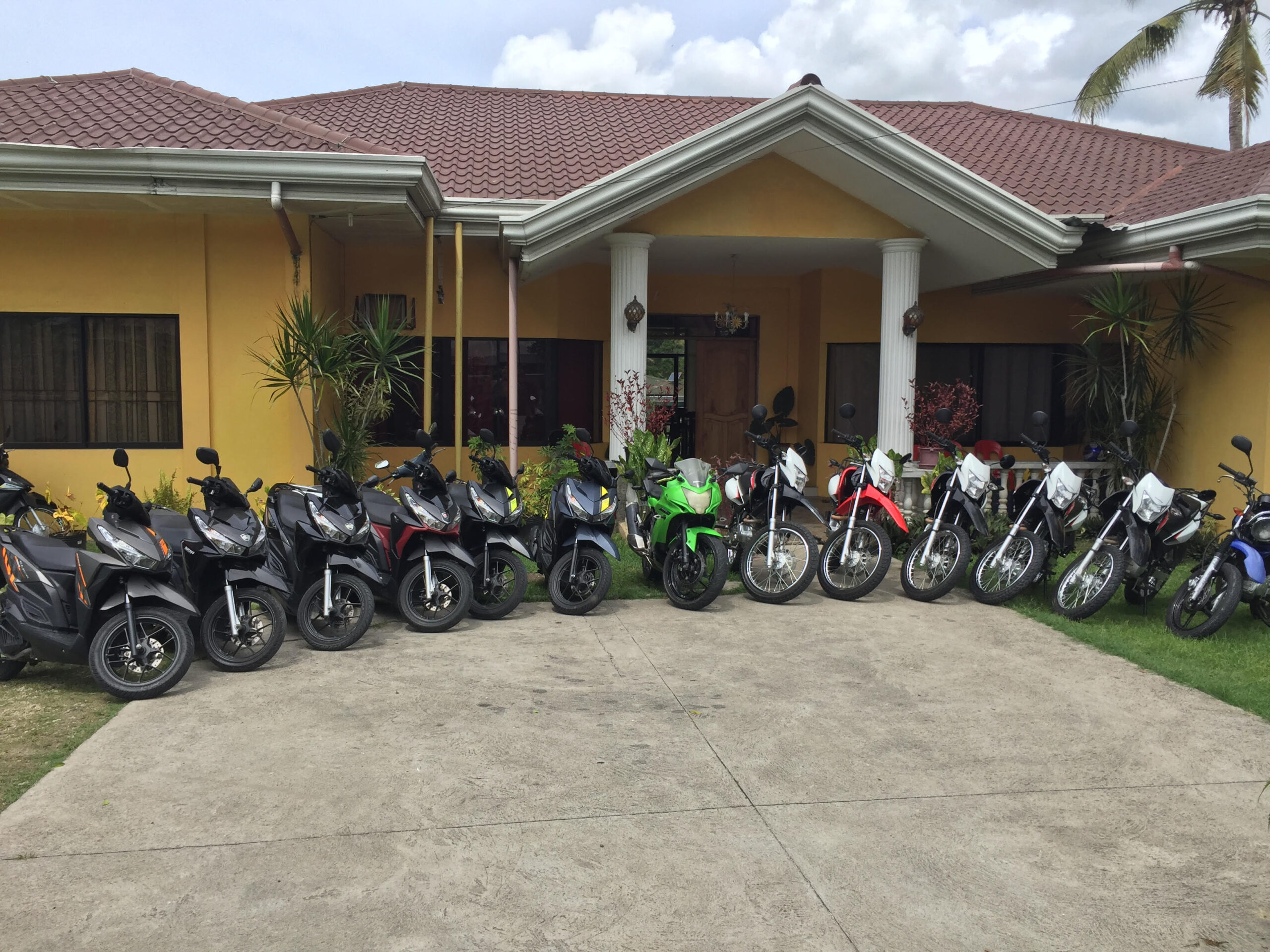 Favorable prices on motorcycle rental Bohol
